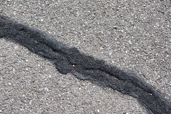 Asphalt Crack Sealing in Menifee